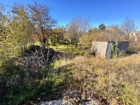 Участок в Крым, Симферопольский район, Молодежное пгт, Аграрник СНТ ...