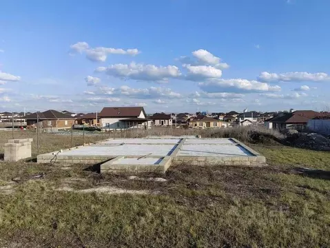 Участок в Белгородская область, Старый Оскол ул. Янтарная (15.0 сот.)