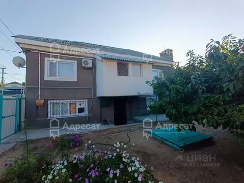 Дом в Волгоградская область, Волгоград пос. Сакко и Ванцетти, ул. ...