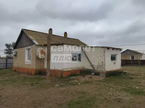 Дом в Калмыкия, Ики-Бурульский район, пос. Хомутников Новая ул. (71 м)