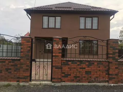 Дом в Калининградская область, Гурьевский муниципальный округ, пос. ...