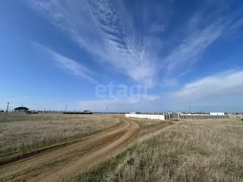 Участок в Крым, Сакский район, Штормовское с/пос, Садовник-2007 СНТ  ...