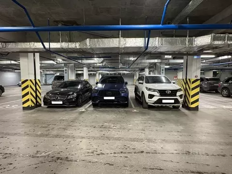 Гараж в Свердловская область, Екатеринбург ул. Хохрякова, 63 (13 м)