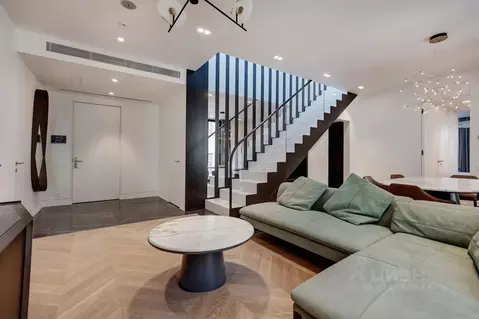 3-к кв. Москва ул. Большая Дмитровка, 9С7 (128.06 м)