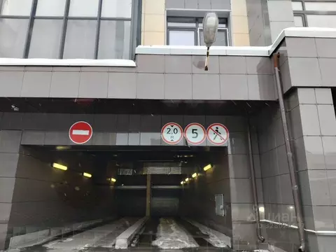 Гараж в Санкт-Петербург ул. Адмирала Черокова, 18к3 (14 м)