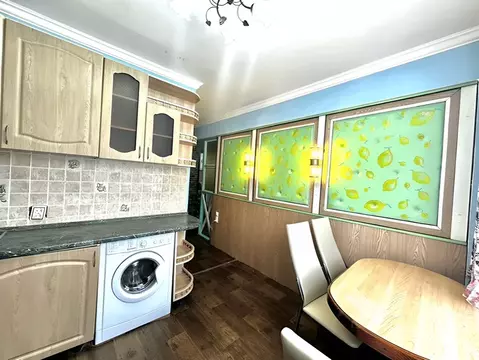 2-к кв. Омская область, Омск Моторная ул., 6/2 (45.0 м)