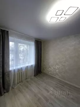 Комната Псковская область, Псков ул. Ижорского Батальона, 10Б (14.0 м)