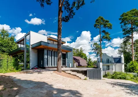 Коттедж в Санкт-Петербург ул. Корякова, 16 (483 м)