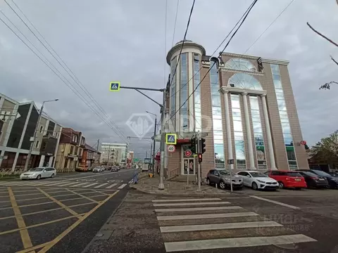 Помещение свободного назначения в Краснодарский край, Краснодар ул. ...