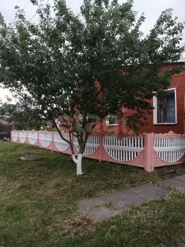 Дом в Курская область, Льговский район, Селекционный сельсовет, д. ...