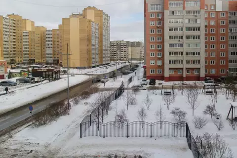 3-к кв. Тюменская область, Тюмень ул. Станислава Карнацевича, 12 (76.0 ...