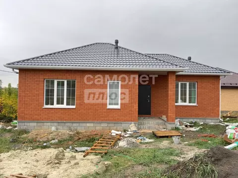 Дом в Белгородская область, Корочанский район, Мелиховское с/пос, с. ...