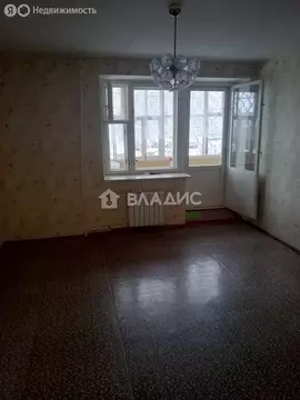 3-комнатная квартира: Тобольск, 4-й микрорайон, 13 (58.1 м)