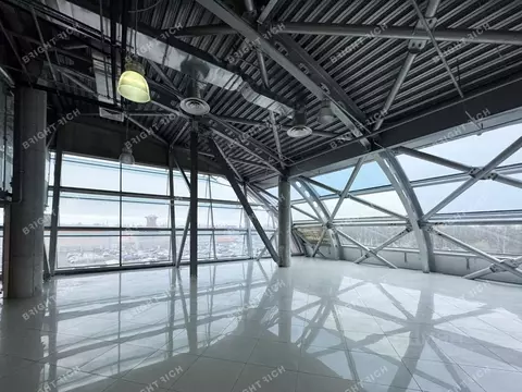 Офис в Санкт-Петербург просп. Лахтинский, 85к2 (470 м)