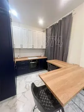 3-к кв. Москва Тепличный пер., 10 (82.0 м)