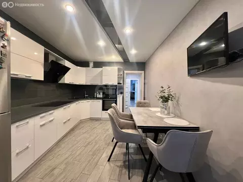 2-комнатная квартира: Белгород, Гостенская улица, 14 (71.4 м)