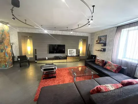 4-к кв. Омская область, Омск ул. Чернышевского, 3 (159.0 м)