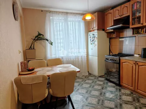 2-к кв. Омская область, Омск ул. 70 лет Октября, 6/1 (51.6 м)