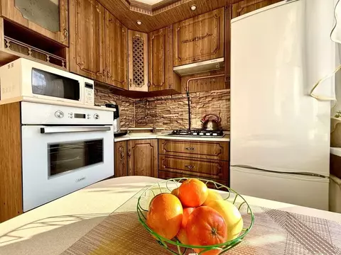 3-к кв. Челябинская область, Челябинск ул. Островского, 23А (56.0 м)