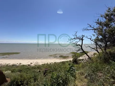 Дом в Ростовская область, Неклиновский район, Поляковское с/пос, с. ...