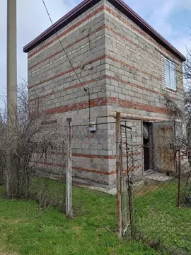 Дом в Волгоградская область, Дубовский район, Пичужинское с/пос, ...