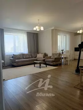 Продается 3-комнатная квартира