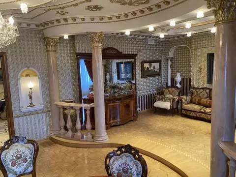 2-к кв. Москва Авиационная ул., 79 (132.0 м)