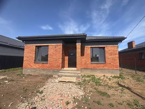 Дом в Ростовская область, Неклиновский район, с. Новобессергеневка ул. ...