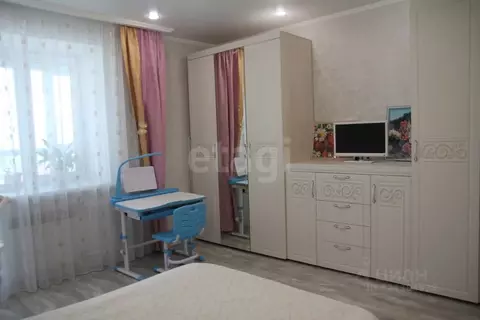 3-к кв. Тюменская область, Тюмень Кремлевская ул., 102 (105.7 м)