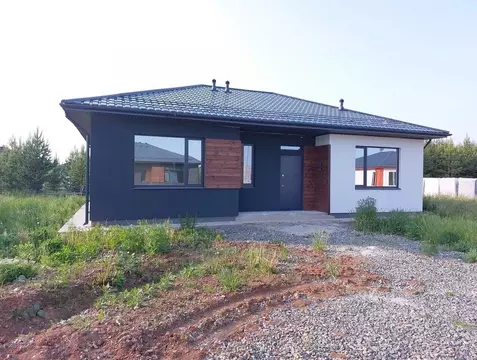 Дом в Свердловская область, Белоярский муниципальный округ, пос. ...