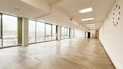 Офис в Москва Верейская ул., 17 (237 м)