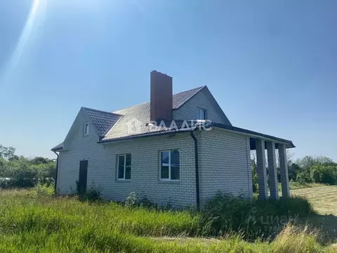 Дом в Липецкая область, Хлевенский муниципальный округ, д. Подгорное  ...