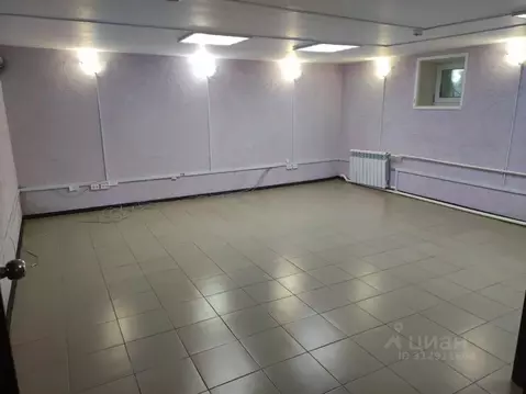 Помещение свободного назначения в Пермский край, Александровск ул. ...