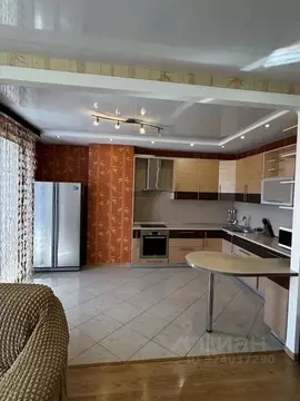 2-к кв. Омская область, Омск бул. Архитекторов, 6 (80.0 м)