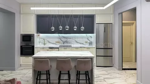 2-к кв. Тюменская область, Тюмень ул. Николая Семенова, 19 (68.3 м)