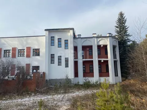 Помещение свободного назначения в Ханты-Мансийский АО, Октябрьское пгт ...