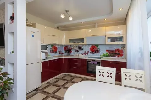 2-к кв. Тюменская область, Тюмень ул. Мебельщиков, 4 (66.0 м)