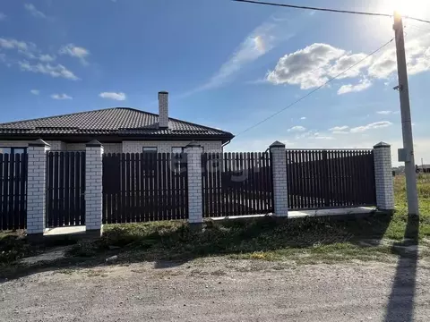 Дом в Ростовская область, Азовский район, Поселок Красный сад, ...