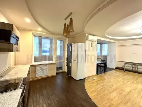 3-к кв. Самарская область, Самара ул. Академика Платонова, 8 (108.9 м)