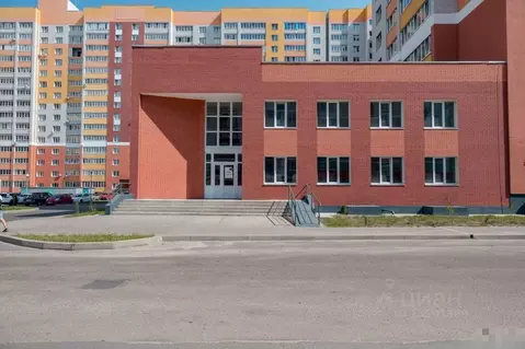 Помещение свободного назначения в Брянская область, Брянск ул. Имени ...