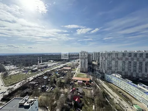 Продается 3-комнатная квартира