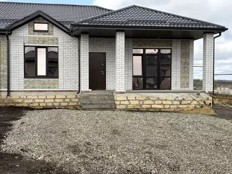 Коттедж в Ставропольский край, Михайловск Шпаковский район, пл. Ленина ...
