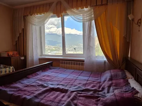 2-к кв. Крым, Ялта ул. Сеченова, 27 (81.6 м)