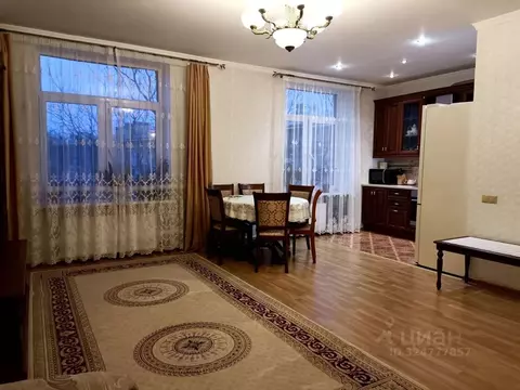 2-к кв. Санкт-Петербург Новолитовская ул., 5 (71.1 м)