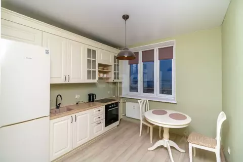 1-к кв. Тюменская область, Тюмень ул. Тимофея Чаркова, 81 (34.0 м)