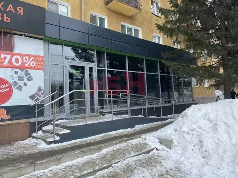 Помещение свободного назначения в Омская область, Омск просп. Карла ...