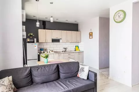 Студия Омская область, Омск ул. Красный Путь, 105В (40.0 м)