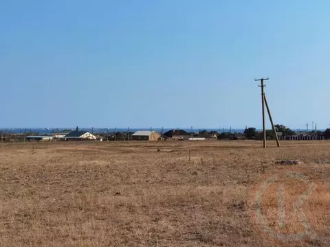 Участок в Крым, Черноморский район, Медведевское с/пос, с. Медведево ...