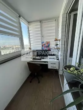 Продается 2-комнатная квартира