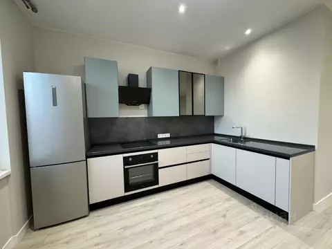 3-к кв. Москва ул. Крузенштерна, 12к3 (85.0 м)